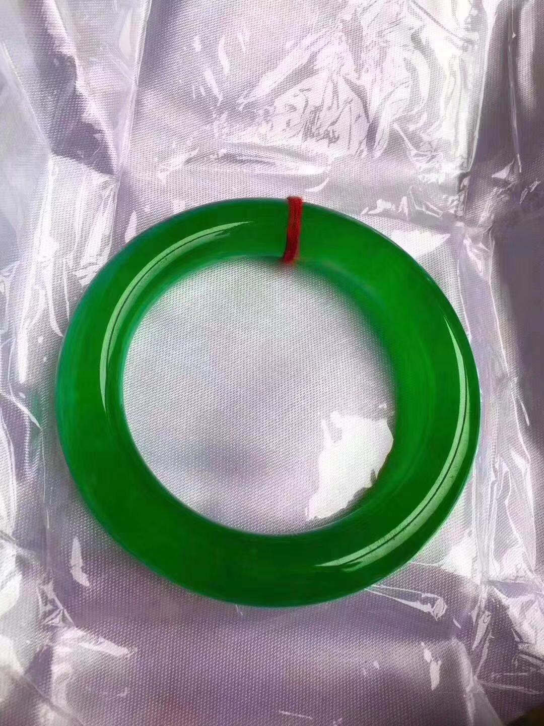 翡翠手鐲，銀手鐲